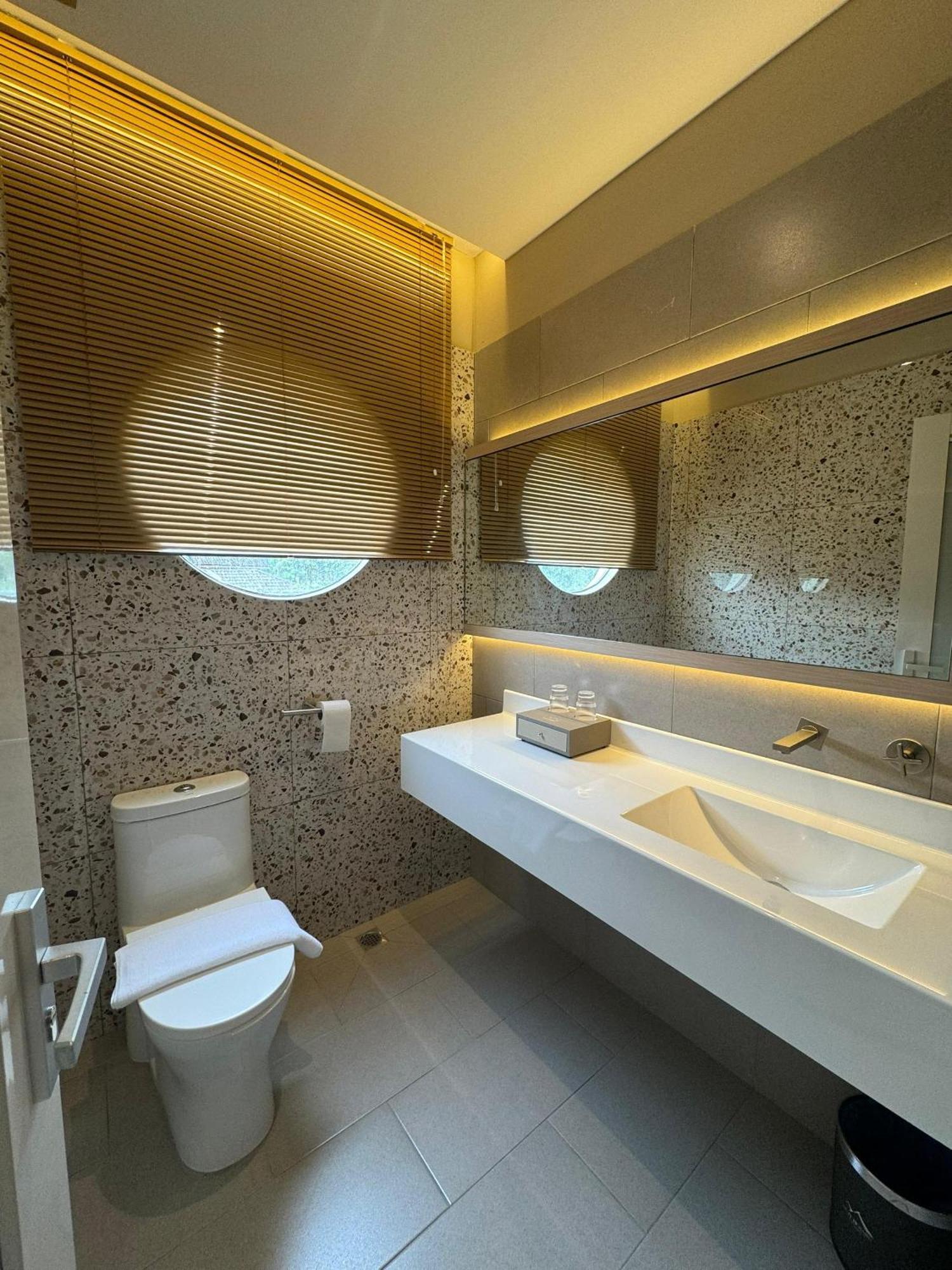 Muzi Boutique Hotel อิโปห์ ภายนอก รูปภาพ