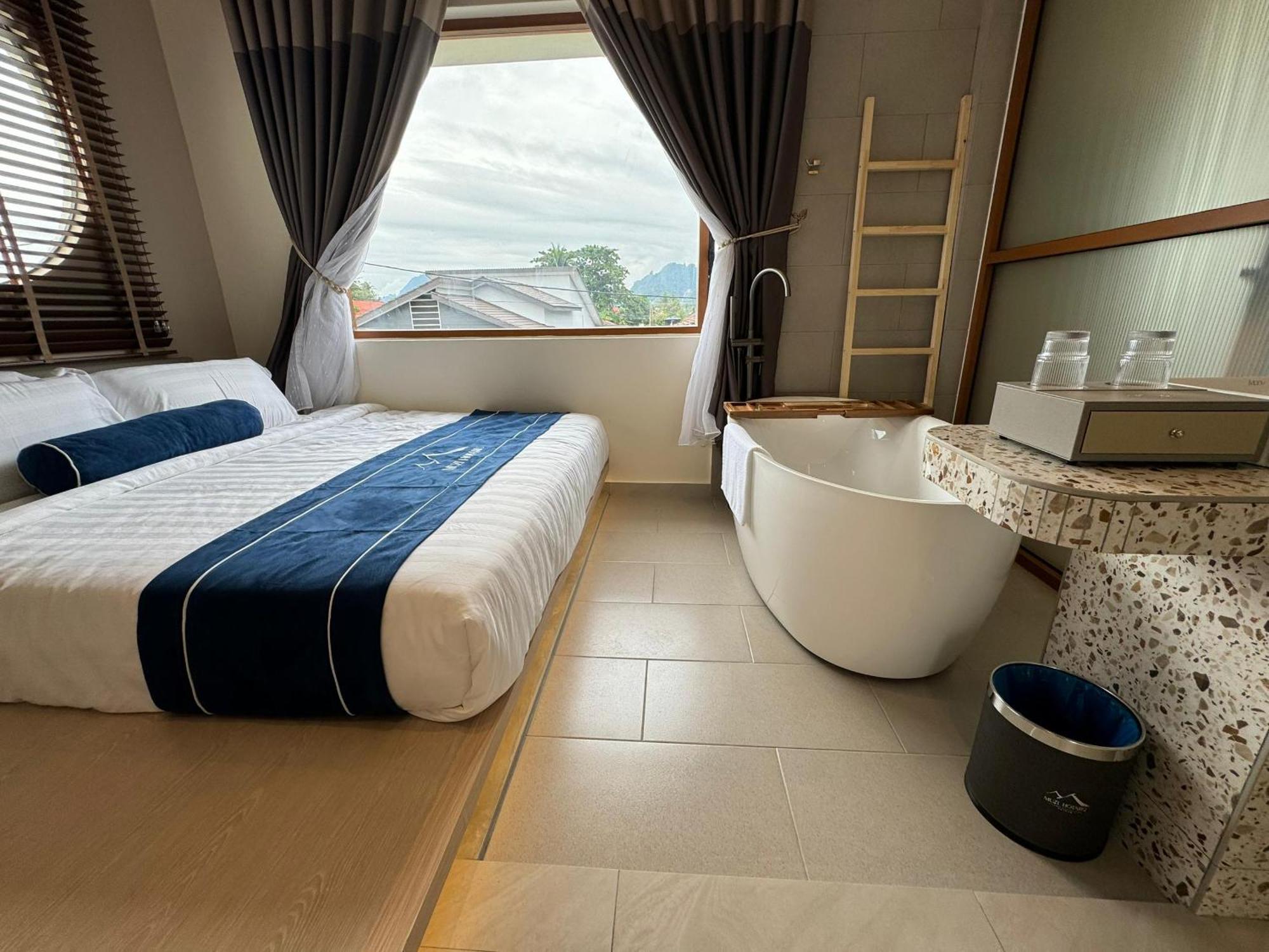 Muzi Boutique Hotel อิโปห์ ภายนอก รูปภาพ